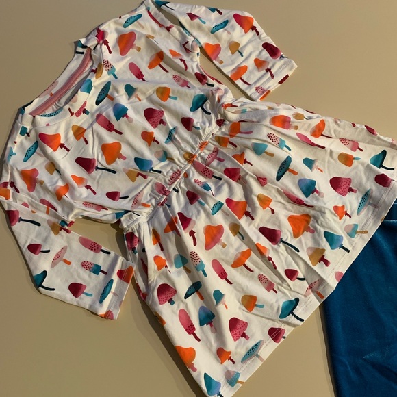 Super cute mushroom dress with velour leggings - Picture 3 of 8